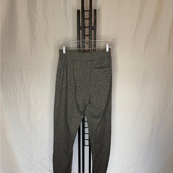 Vuori Gray Sweatpants - Picture 3 of 6
